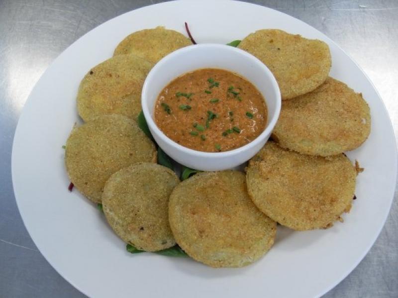 Fried Green Tomatoes with Roasted Red Pepper Sauce